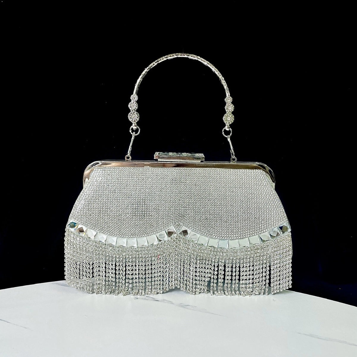 Sac Bandoulière Pompons Femme Style Princesse Glamour