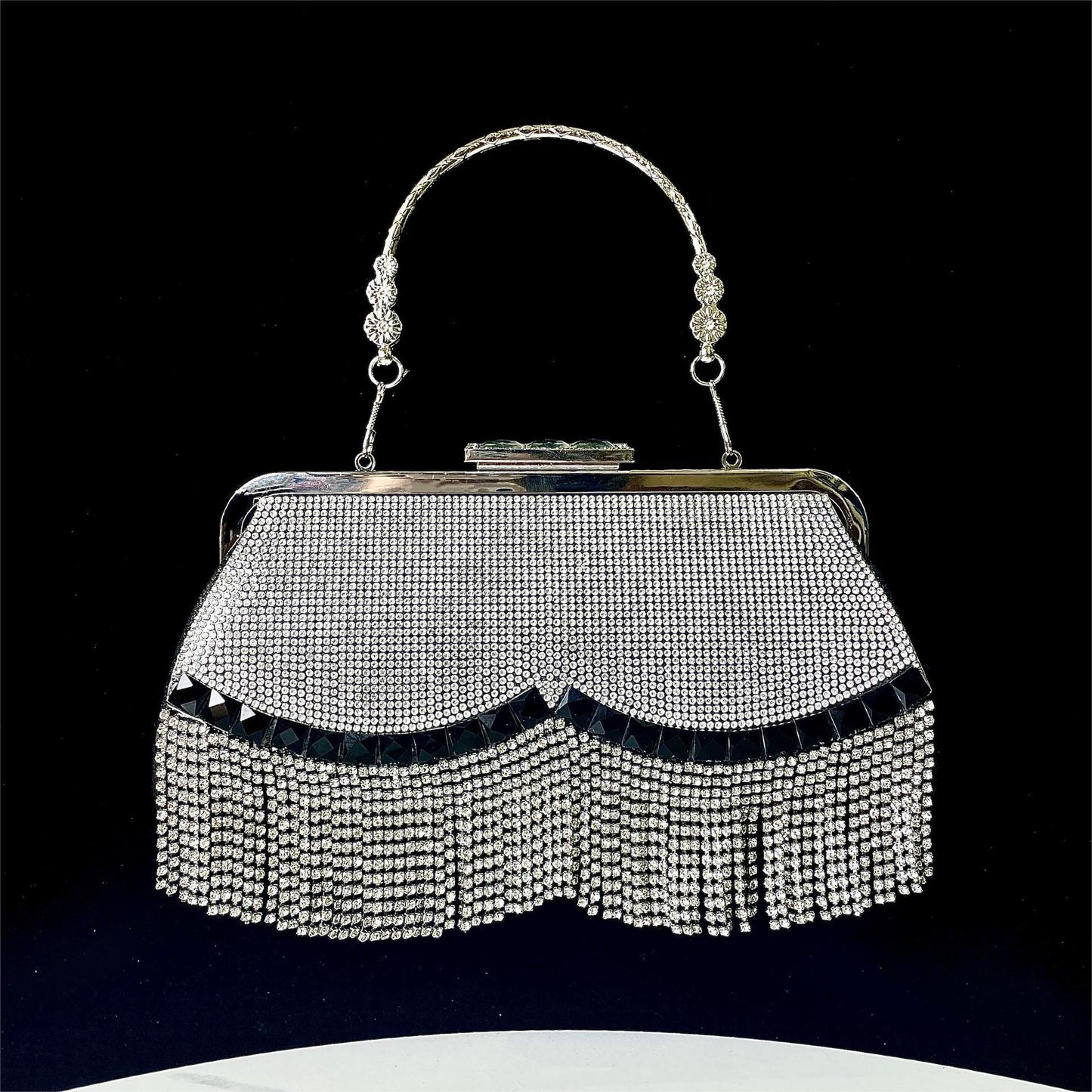 Sac Bandoulière Pompons Femme Style Princesse Glamour